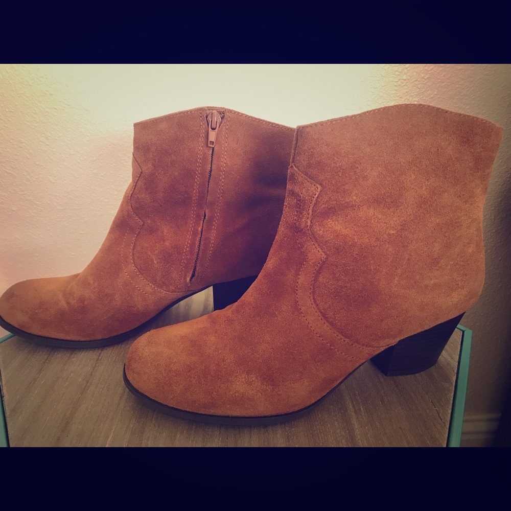 Lucky Brand Brown Suede Western Style Ankle Boots